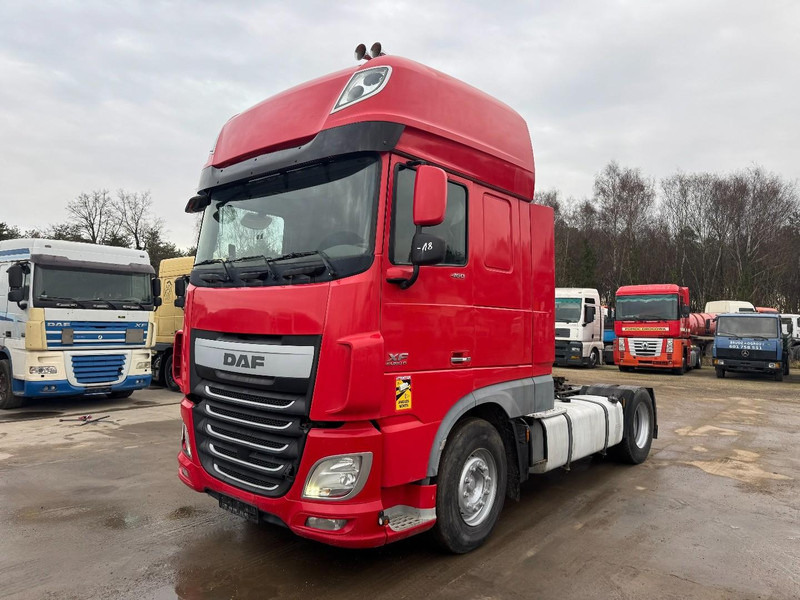 DAF XF 460 Super Space Cab (MANUAL GEARBOX / BOITE MANUELLE / 848.000 km !!!) - Cabeza tractora: foto 1 DAF XF 460 Super Space Cab (MANUAL GEARBOX / BOITE MANUELLE / 848.000 km !!!) - Cabeza tractora: foto 1