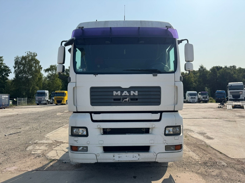 MAN TGA 18.440 (MANUAL GEARBOX / BOITE MANUELLE) - Cabeza tractora: foto 2 MAN TGA 18.440 (MANUAL GEARBOX / BOITE MANUELLE) - Cabeza tractora: foto 2