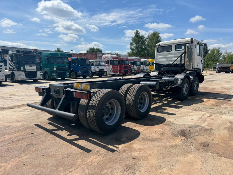 MAN 32.364 (EURO 2 / 6 CYLINDER / 12 TIRES / 8X4 / PERFECT) - Camión chasis: foto 5 MAN 32.364 (EURO 2 / 6 CYLINDER / 12 TIRES / 8X4 / PERFECT) - Camión chasis: foto 5