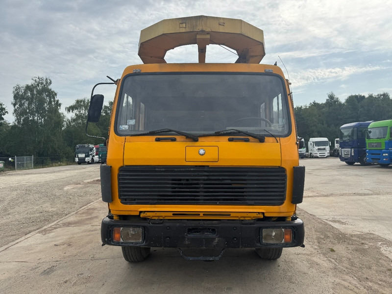 Mercedes-Benz SK 1617 (GRAND PONT / LAMES / 10.000L / 6 CYLINDRE / POMPE MANUELLE) - Limpieza de alcantarillado: foto 2 Mercedes-Benz SK 1617 (GRAND PONT / LAMES / 10.000L / 6 CYLINDRE / POMPE MANUELLE) - Limpieza de alcantarillado: foto 2