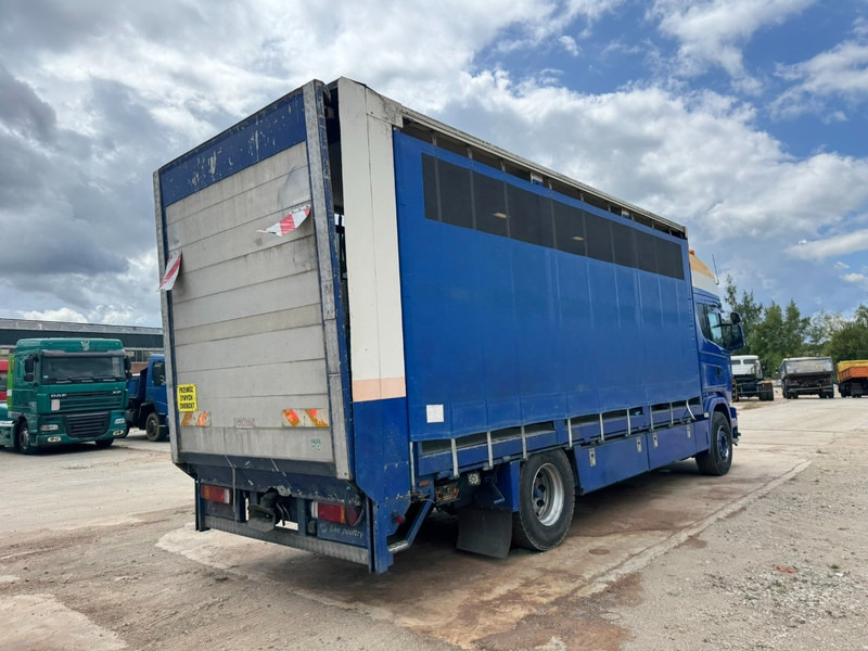 Scania 124 - 420 Topline (MANUAL GEARBOX / BOITE MANUELLE / RETARDER / PERFECT) - Camión transporte de ganado: foto 5 Scania 124 - 420 Topline (MANUAL GEARBOX / BOITE MANUELLE / RETARDER / PERFECT) - Camión transporte de ganado: foto 5
