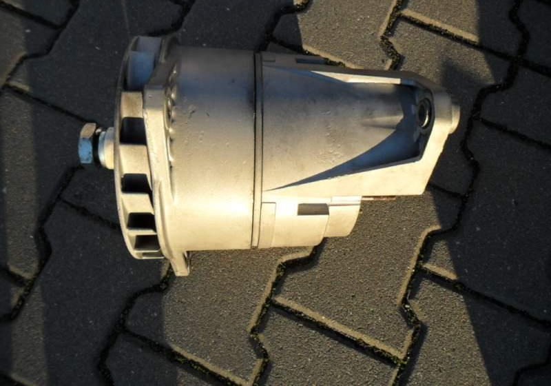 Wszystkie Alternator Bosz 24v ,140 A - Alternador para Autobús: foto 2 Wszystkie Alternator Bosz 24v ,140 A - Alternador para Autobús: foto 2