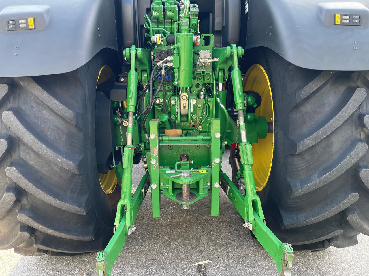 JOHN DEERE 6175 R - Tractor: foto 4 JOHN DEERE 6175 R - Tractor: foto 4