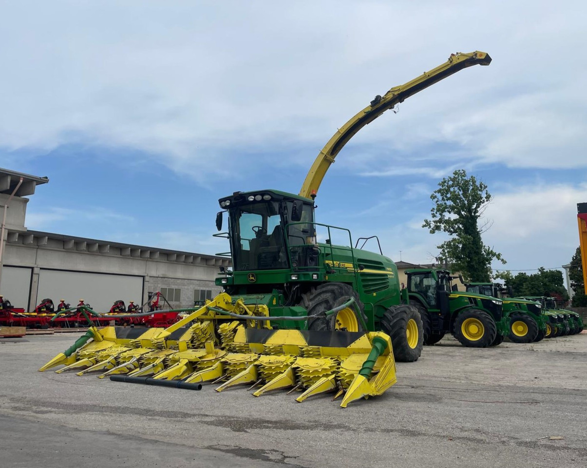 JOHN DEERE TRINCIA 7950 - Cosechadora de forraje: foto 1 JOHN DEERE TRINCIA 7950 - Cosechadora de forraje: foto 1