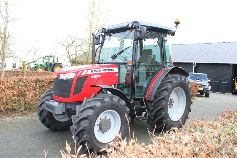 Massey Ferguson 3625 - Tractor: foto 5 Massey Ferguson 3625 - Tractor: foto 5