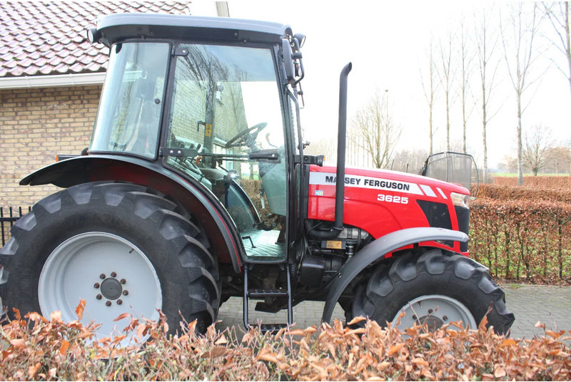Massey Ferguson 3625 - Tractor: foto 2 Massey Ferguson 3625 - Tractor: foto 2