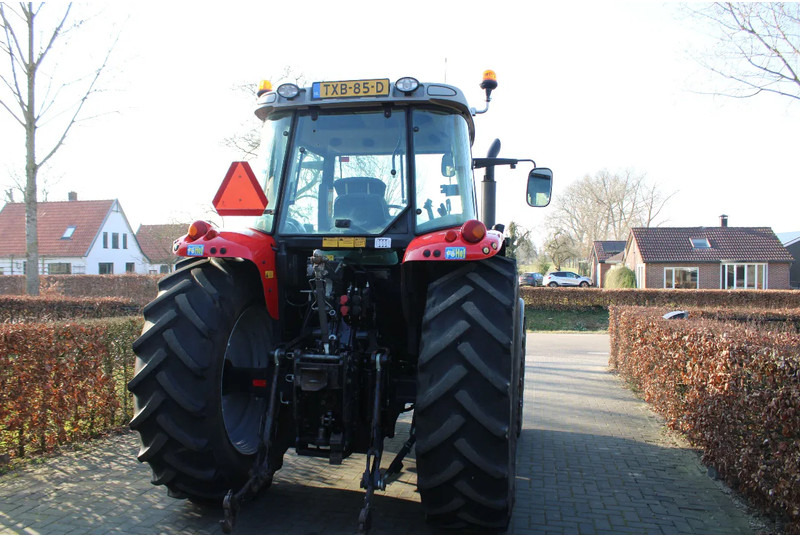 Massey Ferguson 5460 - Tractor: foto 5 Massey Ferguson 5460 - Tractor: foto 5
