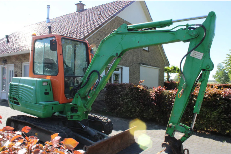 Takeuchi TB 235 - Miniexcavadora: foto 1 Takeuchi TB 235 - Miniexcavadora: foto 1