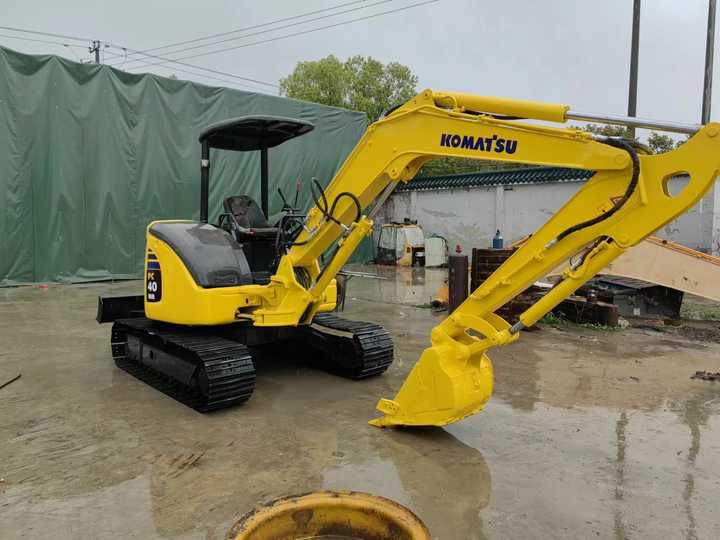 Cheap Selling Second Hand Mini Excavator Komatsu PC40 4Ton Japanese Komatsu PC40 Used Excavator for Sale - Excavadora: foto 2 Cheap Selling Second Hand Mini Excavator Komatsu PC40 4Ton Japanese Komatsu PC40 Used Excavator for Sale - Excavadora: foto 2