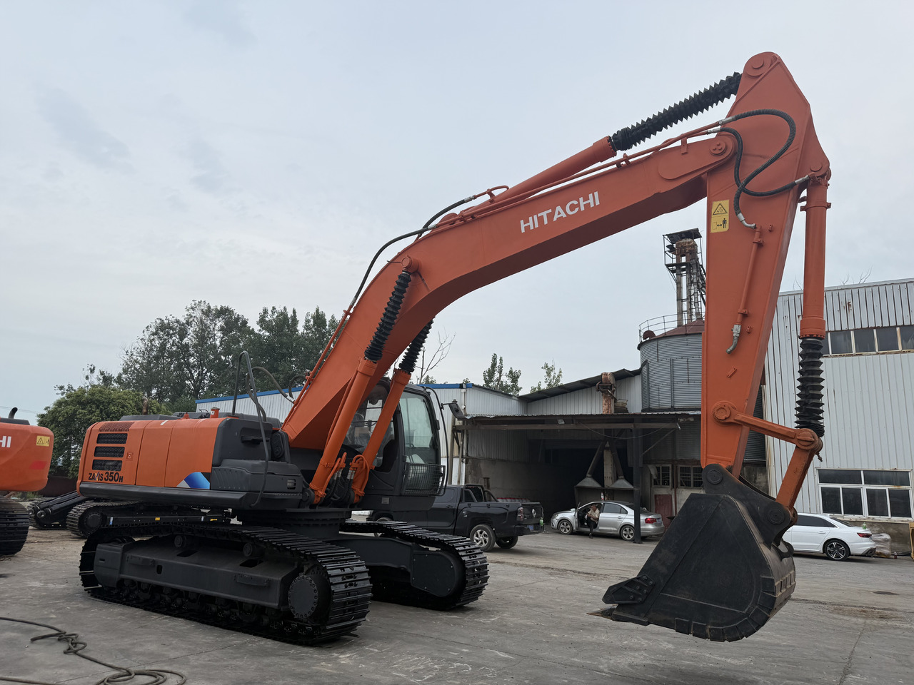 HITACHI 350-5g - Excavadora de cadenas: foto 5 HITACHI 350-5g - Excavadora de cadenas: foto 5