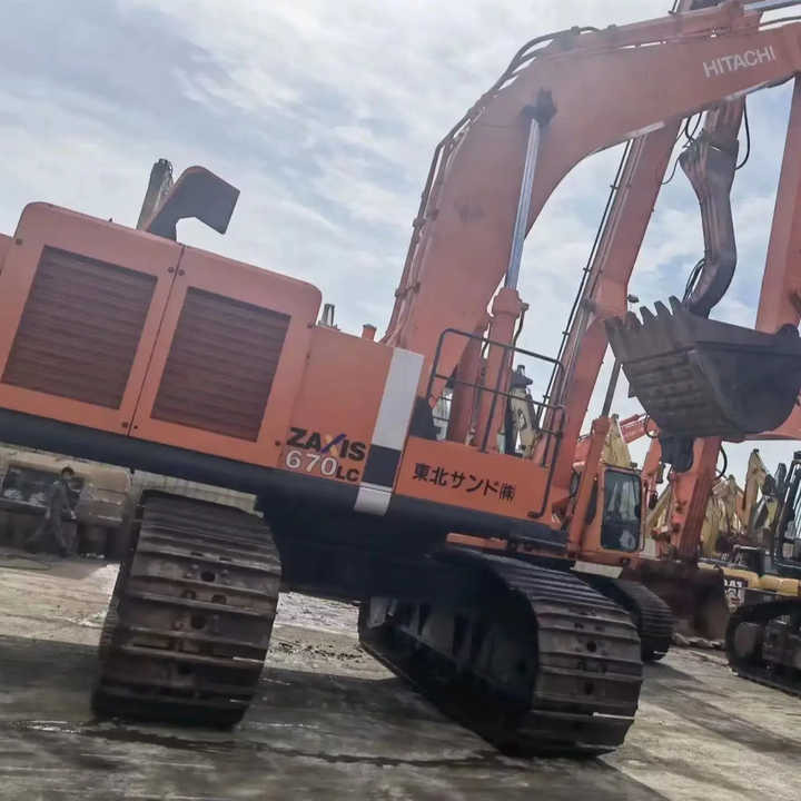 Original HITACHI ZX670 Original Japan Surplus Hitachi ZX670 for Sale - Excavadora de cadenas: foto 3 Original HITACHI ZX670 Original Japan Surplus Hitachi ZX670 for Sale - Excavadora de cadenas: foto 3