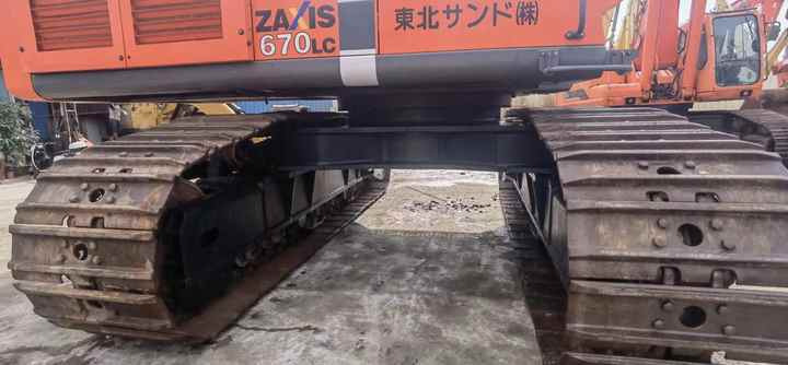 Original HITACHI ZX670 Original Japan Surplus Hitachi ZX670 for Sale - Excavadora de cadenas: foto 5 Original HITACHI ZX670 Original Japan Surplus Hitachi ZX670 for Sale - Excavadora de cadenas: foto 5