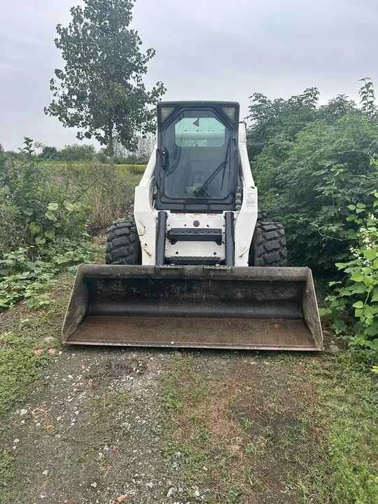 Second Hand BOBCAT S300 Skid-steer Loader with Very Good Performance Is for Sale at a Low Price - Minicargadora: foto 3 Second Hand BOBCAT S300 Skid-steer Loader with Very Good Performance Is for Sale at a Low Price - Minicargadora: foto 3