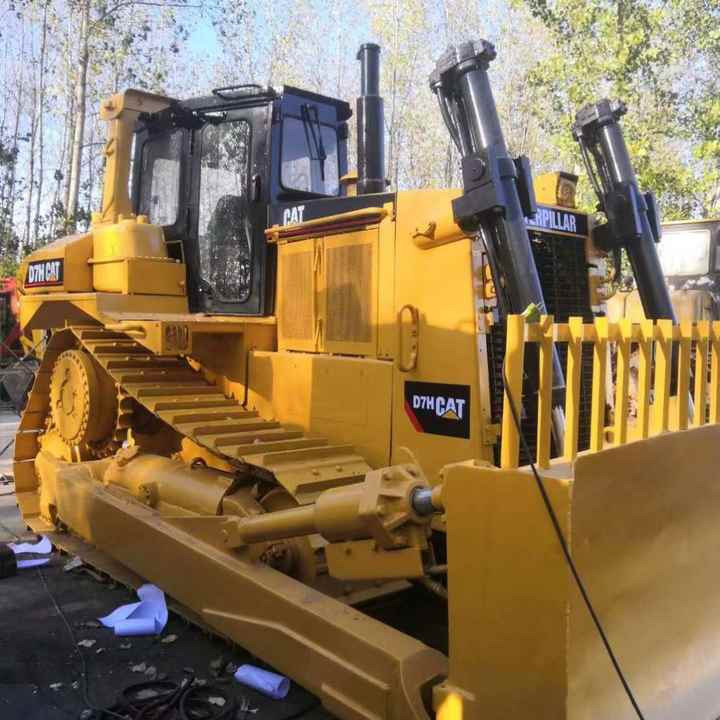 Second Hand Caterpillar CAT D7H D7G D7R Bulldozer, Used CAT D7H Japan Import in Good Condition - Bulldozer: foto 1 Second Hand Caterpillar CAT D7H D7G D7R Bulldozer, Used CAT D7H Japan Import in Good Condition - Bulldozer: foto 1