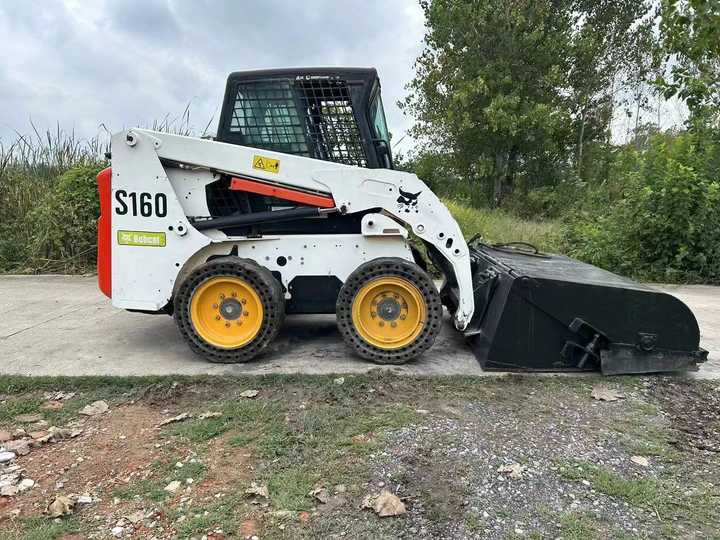 USED BOBCAT S160 Skid-steer Loader with Very Good Performance Is for Sale at a Low Price. - Minicargadora: foto 3 USED BOBCAT S160 Skid-steer Loader with Very Good Performance Is for Sale at a Low Price. - Minicargadora: foto 3