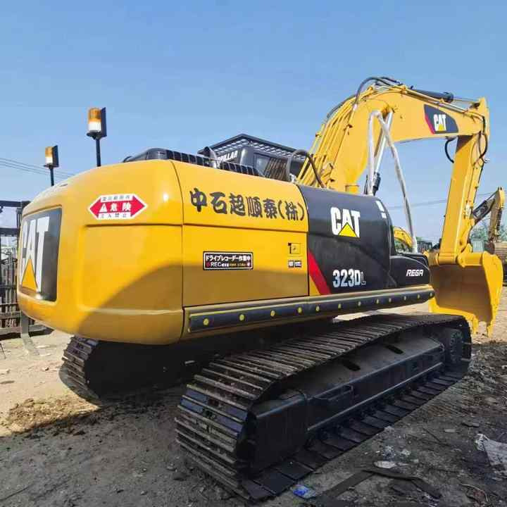 Used Digger CAT 323DL Construction Machinery Construction Digger Used CAT 323DL Cheap Excavator - Excavadora de cadenas: foto 4 Used Digger CAT 323DL Construction Machinery Construction Digger Used CAT 323DL Cheap Excavator - Excavadora de cadenas: foto 4