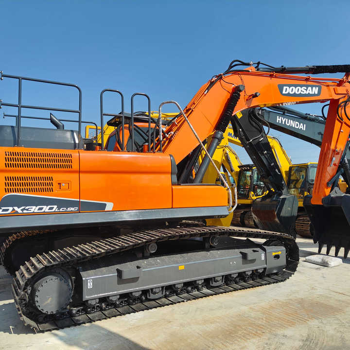 Used Doosan DX300LC-9C Excavator with Little Time Used in Excellent Condition Korea Brand Doosan 30 Tons Excavator for Sale - Excavadora: foto 1 Used Doosan DX300LC-9C Excavator with Little Time Used in Excellent Condition Korea Brand Doosan 30 Tons Excavator for Sale - Excavadora: foto 1