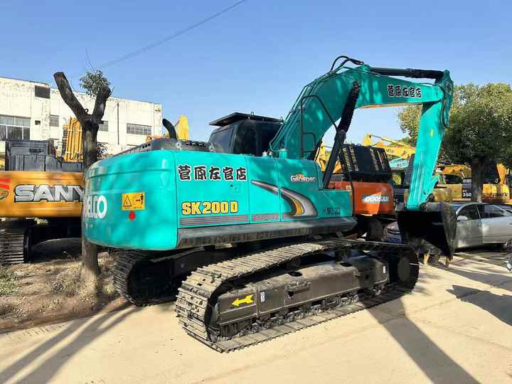 Used Japan Kobelco SK200-8 Crawler Excavator New Arrival Earth-moving Machine for Sale - Excavadora de cadenas: foto 4 Used Japan Kobelco SK200-8 Crawler Excavator New Arrival Earth-moving Machine for Sale - Excavadora de cadenas: foto 4