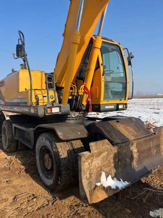 Used Korea Brand Original hyundai 210w-9 Wheel Excavator for Sale Used hyundai Wheel Excavator - Excavadora de cadenas: foto 2 Used Korea Brand Original hyundai 210w-9 Wheel Excavator for Sale Used hyundai Wheel Excavator - Excavadora de cadenas: foto 2