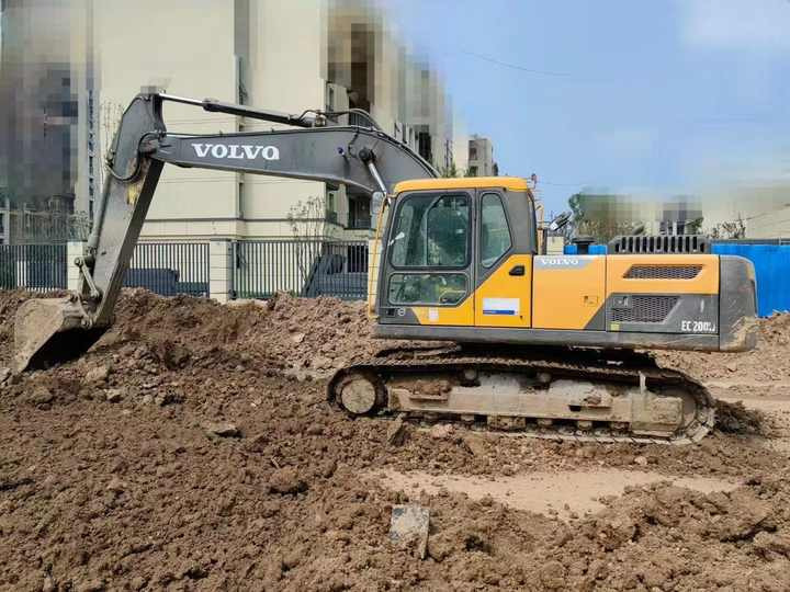 Used Volvo Brand Original EC200B Model Excavator with Good Working Condition for Sale - Excavadora de cadenas: foto 3 Used Volvo Brand Original EC200B Model Excavator with Good Working Condition for Sale - Excavadora de cadenas: foto 3