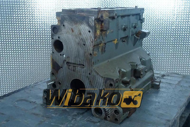 Block Engine / Motor Liebherr D504 9738000/R115081J - Bloque de cilindros para Maquinaria de construcción: foto 1 Block Engine / Motor Liebherr D504 9738000/R115081J - Bloque de cilindros para Maquinaria de construcción: foto 1