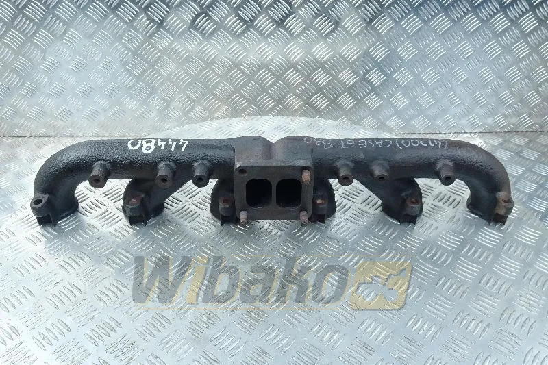 Case 6T-830 3929279 - Colector de escape para Maquinaria de construcción: foto 1 Case 6T-830 3929279 - Colector de escape para Maquinaria de construcción: foto 1