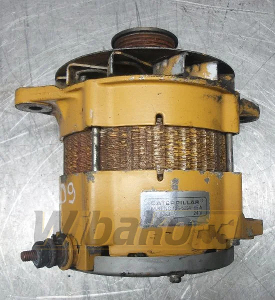 Caterpillar C7 185-5294 - Alternador para Maquinaria de construcción: foto 1 Caterpillar C7 185-5294 - Alternador para Maquinaria de construcción: foto 1