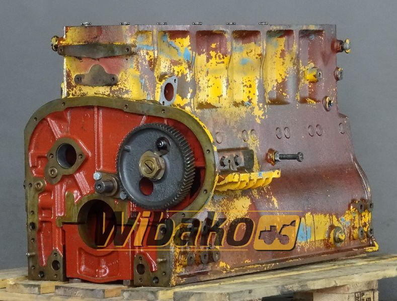 Crankcase for engine Hanomag D964T 3076949R1 - Cárter para Maquinaria de construcción: foto 1 Crankcase for engine Hanomag D964T 3076949R1 - Cárter para Maquinaria de construcción: foto 1