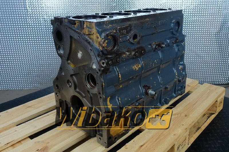 Crankcase for engine Liebherr D904 9143477 - Cárter para Maquinaria de construcción: foto 1 Crankcase for engine Liebherr D904 9143477 - Cárter para Maquinaria de construcción: foto 1