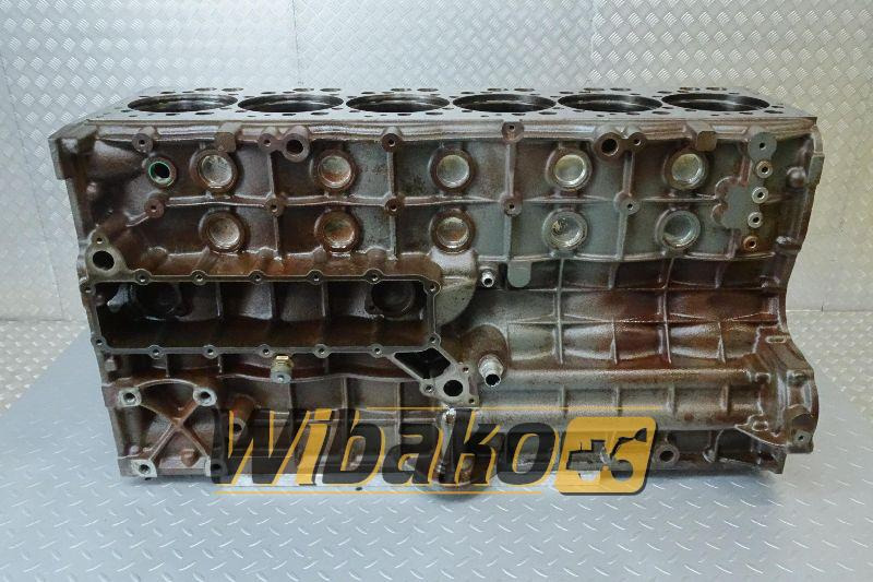 Crankcase for engine Liebherr D936 L A6 3022196 - Cárter para Maquinaria de construcción: foto 1 Crankcase for engine Liebherr D936 L A6 3022196 - Cárter para Maquinaria de construcción: foto 1