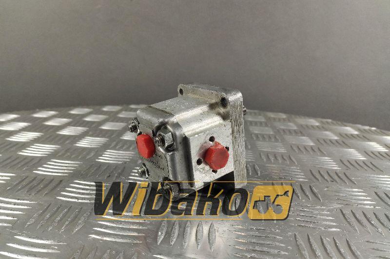 Gear pump Lamborghini HLM/T 131D - Bomba hidráulica para Maquinaria de construcción: foto 1 Gear pump Lamborghini HLM/T 131D - Bomba hidráulica para Maquinaria de construcción: foto 1