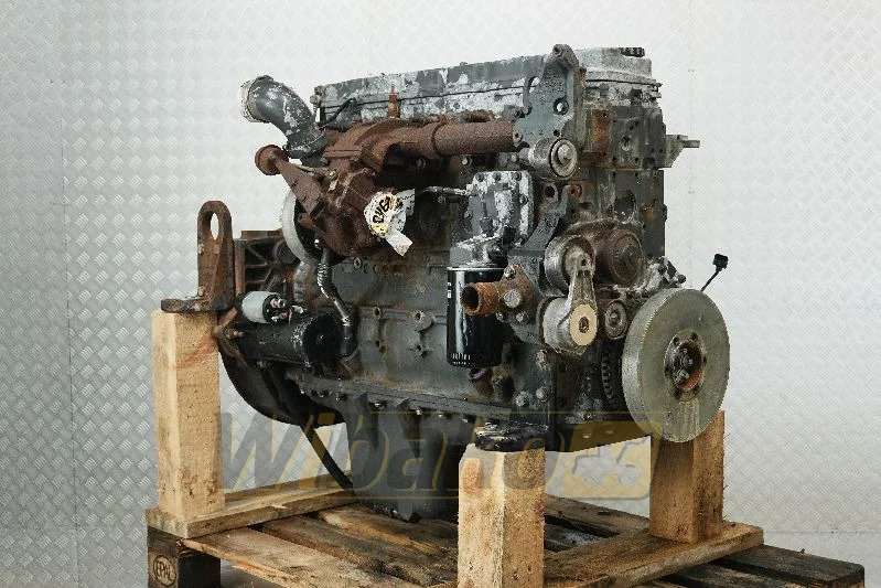 Iveco F4HE0684J*D100 - Motor para Maquinaria de construcción: foto 3 Iveco F4HE0684J*D100 - Motor para Maquinaria de construcción: foto 3