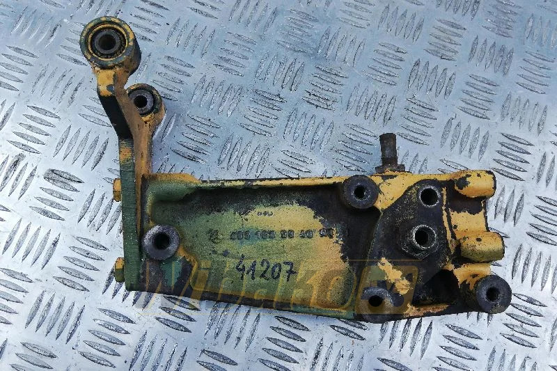 Mercedes OM421A 4031840340M1 - Alternador para Maquinaria de construcción: foto 1 Mercedes OM421A 4031840340M1 - Alternador para Maquinaria de construcción: foto 1