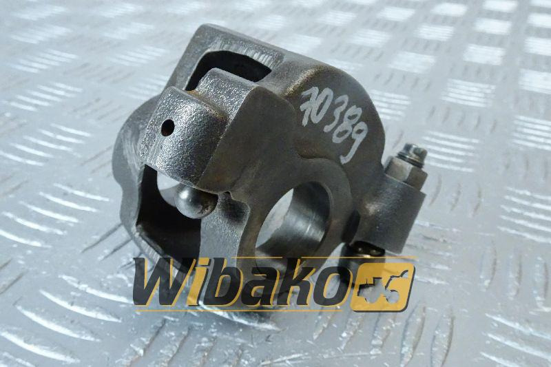 Rocker arm Deutz 04220696 - Cabezal de bloque para Maquinaria de construcción: foto 1 Rocker arm Deutz 04220696 - Cabezal de bloque para Maquinaria de construcción: foto 1