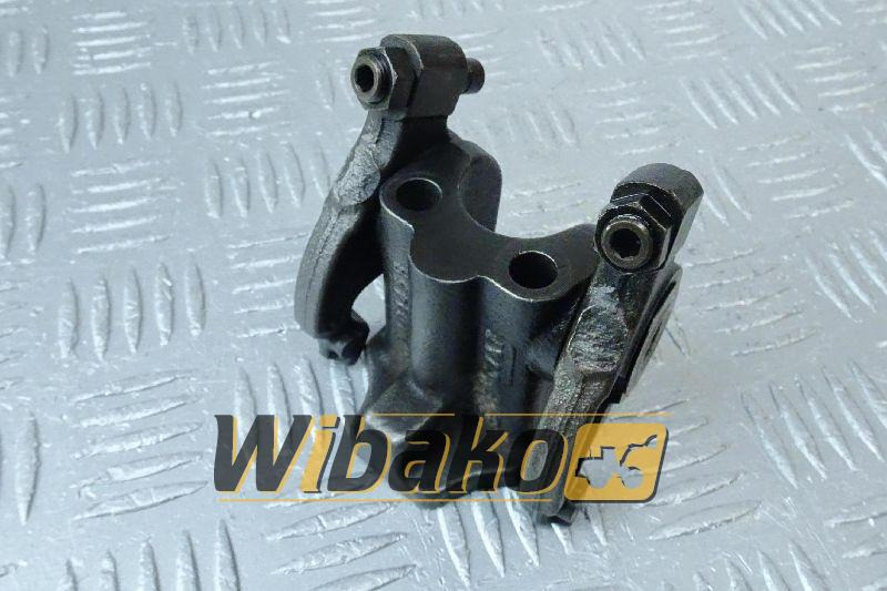 Rocker arm Deutz 04515733 - Cabezal de bloque para Maquinaria de construcción: foto 1 Rocker arm Deutz 04515733 - Cabezal de bloque para Maquinaria de construcción: foto 1