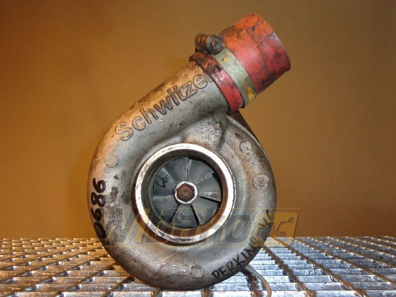 Schwitzer 2674A154 20H90-00260 - Turbocompresor para Maquinaria de construcción: foto 1 Schwitzer 2674A154 20H90-00260 - Turbocompresor para Maquinaria de construcción: foto 1