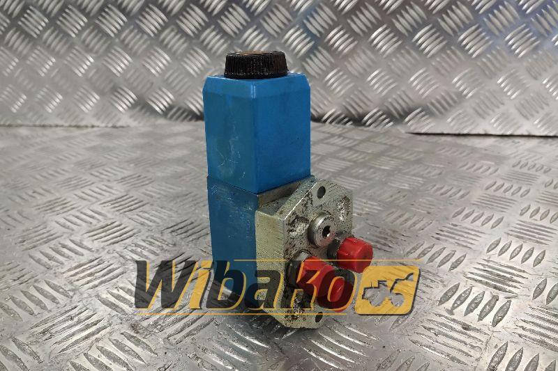 Valves set VICKERS DG4V32AMKUP4D3H760EN94 - Válvula hidráulica para Maquinaria de construcción: foto 2 Valves set VICKERS DG4V32AMKUP4D3H760EN94 - Válvula hidráulica para Maquinaria de construcción: foto 2