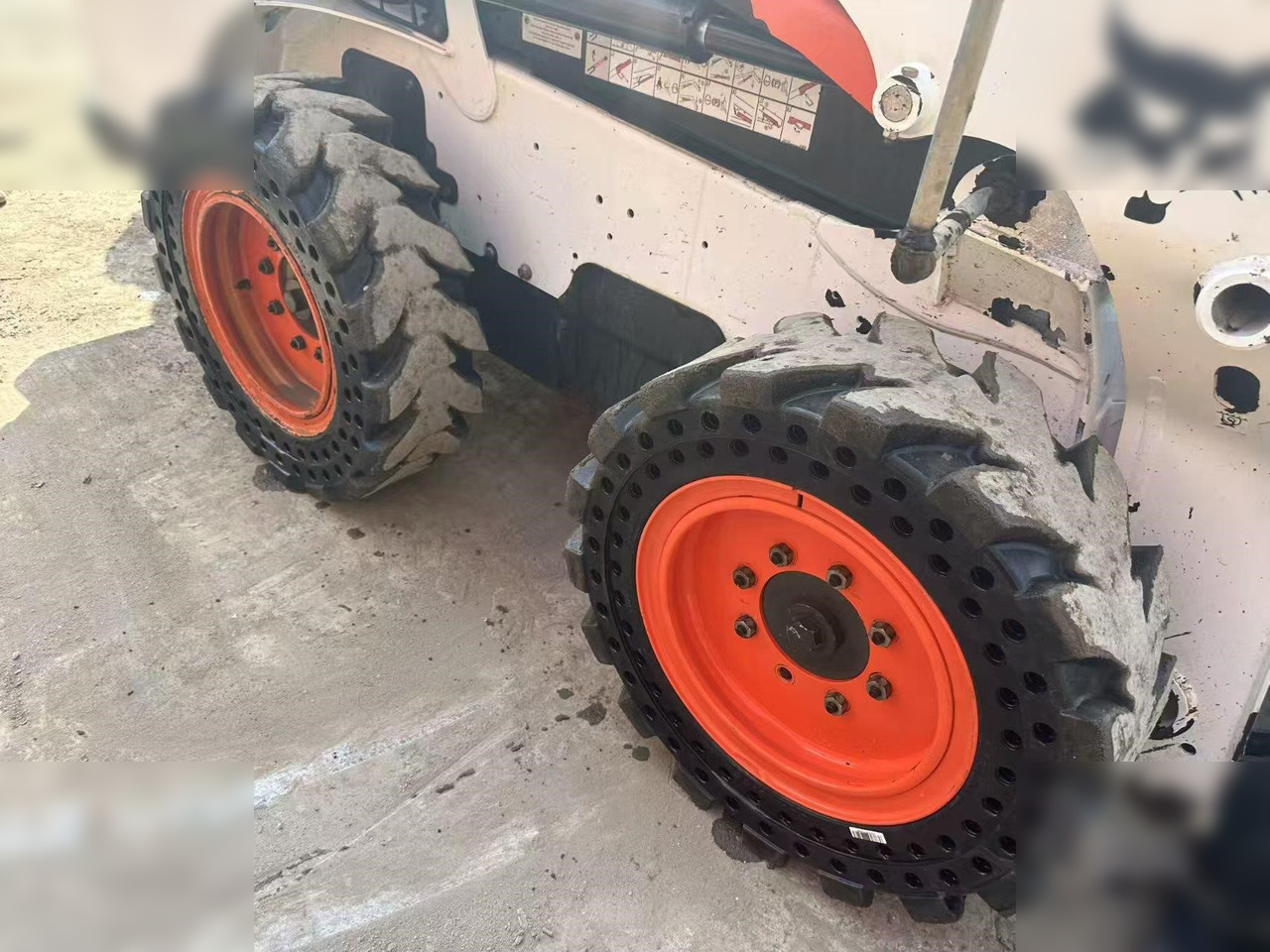 BOBCAT S550 - Minicargadora: foto 3 BOBCAT S550 - Minicargadora: foto 3