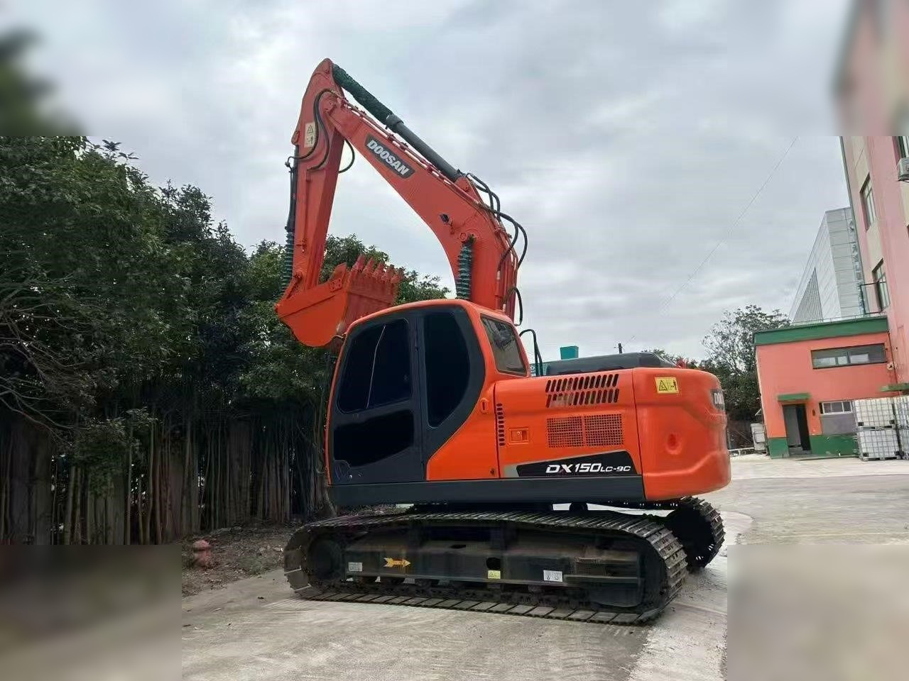 DOOSAN DX150W-9C - Excavadora de ruedas: foto 4 DOOSAN DX150W-9C - Excavadora de ruedas: foto 4