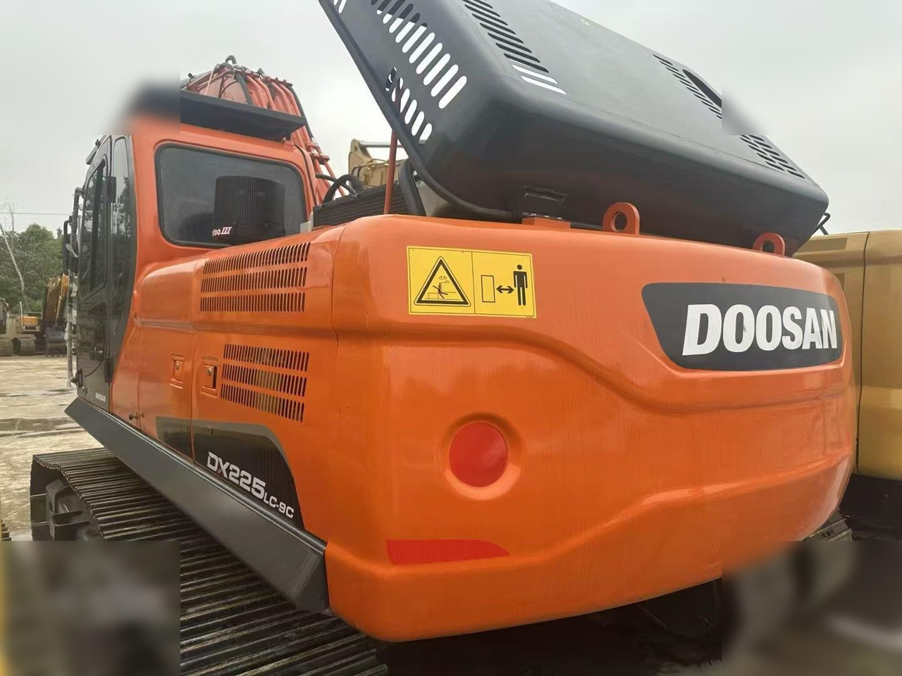 Excavadora de cadenas DOOSAN DX225 LC-9C: foto 8