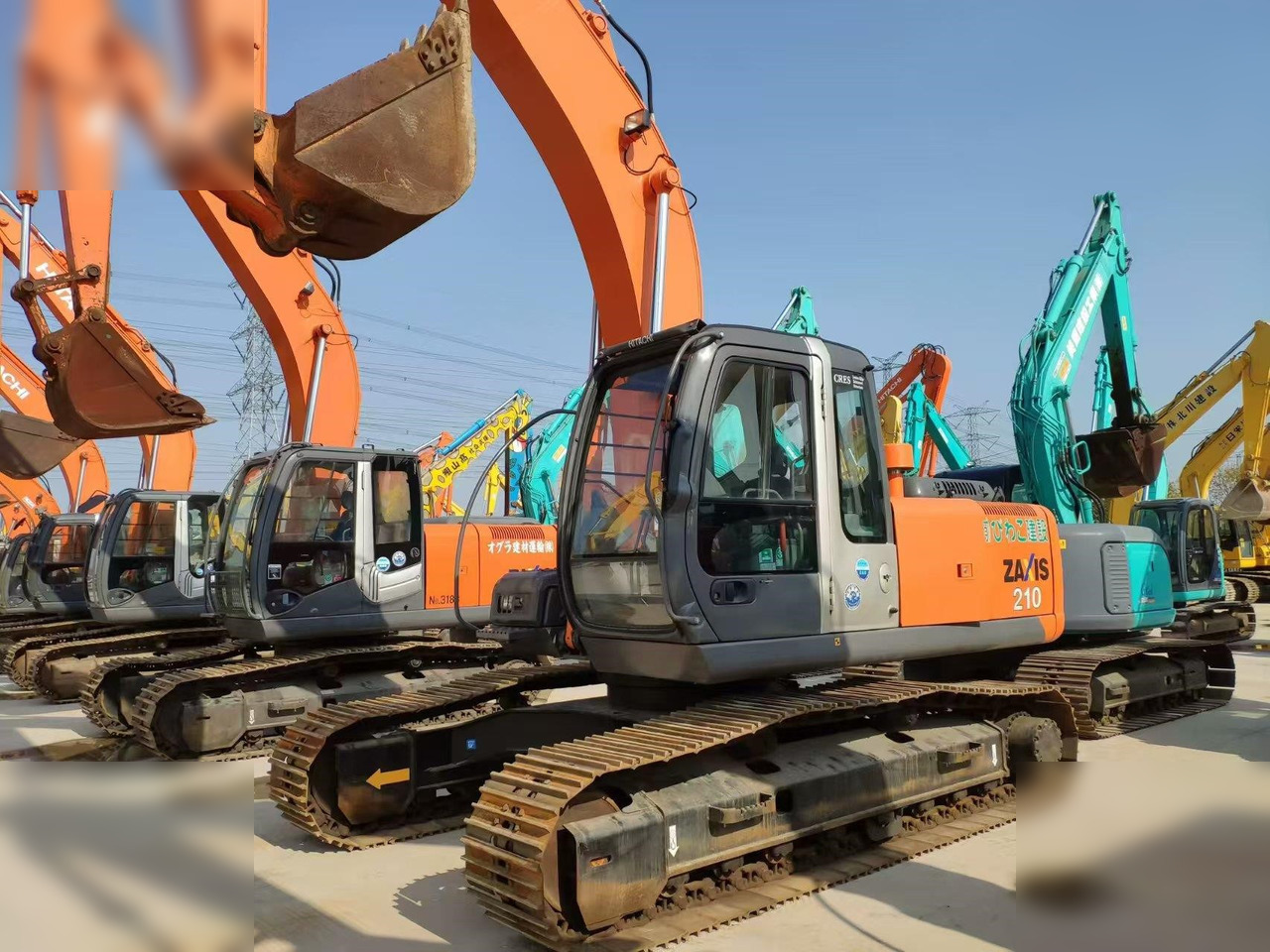 HITACHI ZX210 - Excavadora de cadenas: foto 1 HITACHI ZX210 - Excavadora de cadenas: foto 1