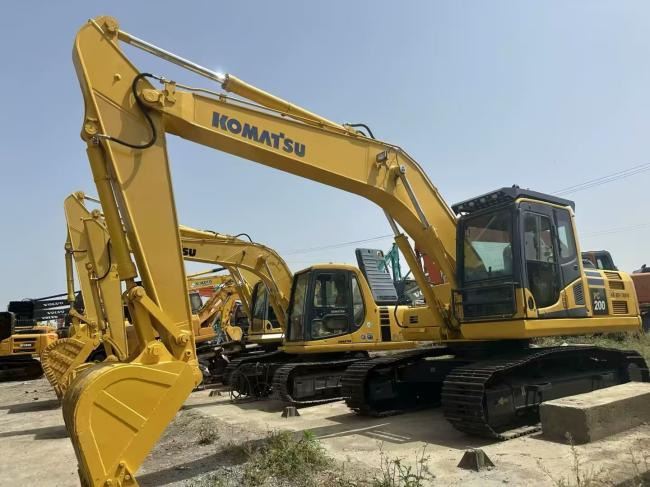KOMATSU 200-8 - Excavadora de cadenas: foto 2 KOMATSU 200-8 - Excavadora de cadenas: foto 2