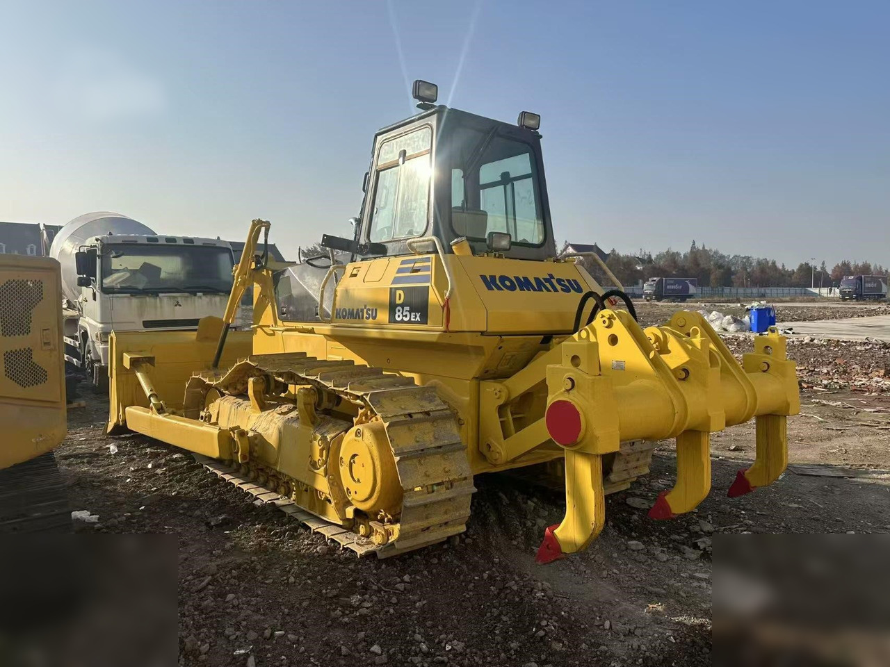 KOMATSU D85EX - Bulldozer: foto 2 KOMATSU D85EX - Bulldozer: foto 2
