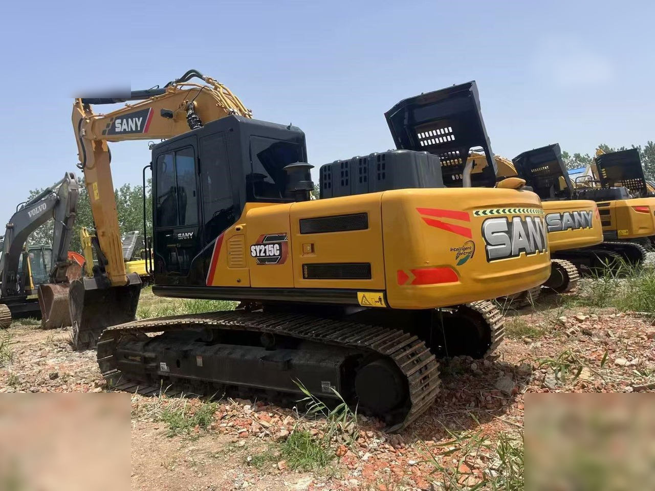 SANY SY215C - Excavadora de cadenas: foto 1 SANY SY215C - Excavadora de cadenas: foto 1