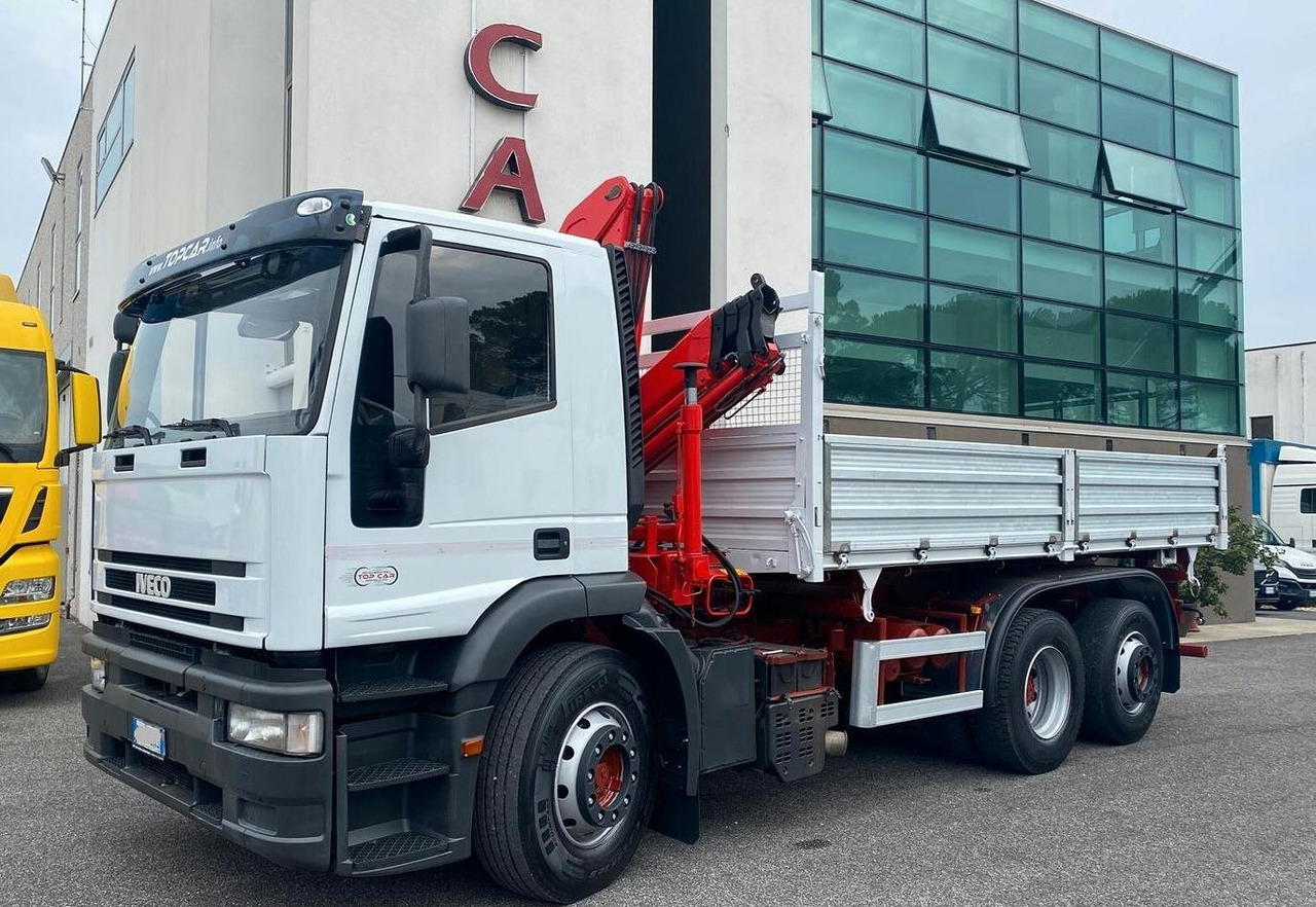 IVECO 440E38 RIBALTABILE TRILATERALE E GRU FASSI - Camión caja abierta, Camión grúa: foto 1 IVECO 440E38 RIBALTABILE TRILATERALE E GRU FASSI - Camión caja abierta, Camión grúa: foto 1