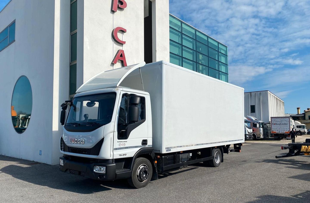 IVECO EUROCARGO 75E21 FURGONE E SPONDA - Camión caja cerrada: foto 1 IVECO EUROCARGO 75E21 FURGONE E SPONDA - Camión caja cerrada: foto 1