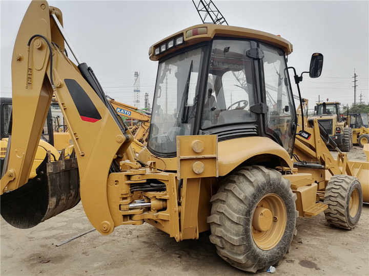 4x4 Backhoe Loaders CAT 420F Used Backhoe for Sale /Used CATERPILLAR 420F Backhoe Front End Loader - Bulldozer: foto 4 4x4 Backhoe Loaders CAT 420F Used Backhoe for Sale /Used CATERPILLAR 420F Backhoe Front End Loader - Bulldozer: foto 4