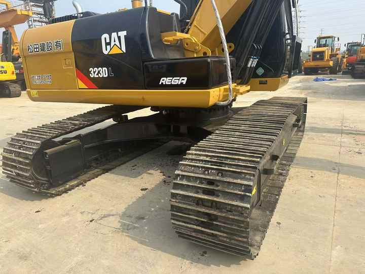 Excellent Cheap Price Used Japan Original Caterpillar Cat323d Crawler Excavators for Sale Used Cat 320 323 330 329 336 Excavator - Excavadora de cadenas: foto 2 Excellent Cheap Price Used Japan Original Caterpillar Cat323d Crawler Excavators for Sale Used Cat 320 323 330 329 336 Excavator - Excavadora de cadenas: foto 2