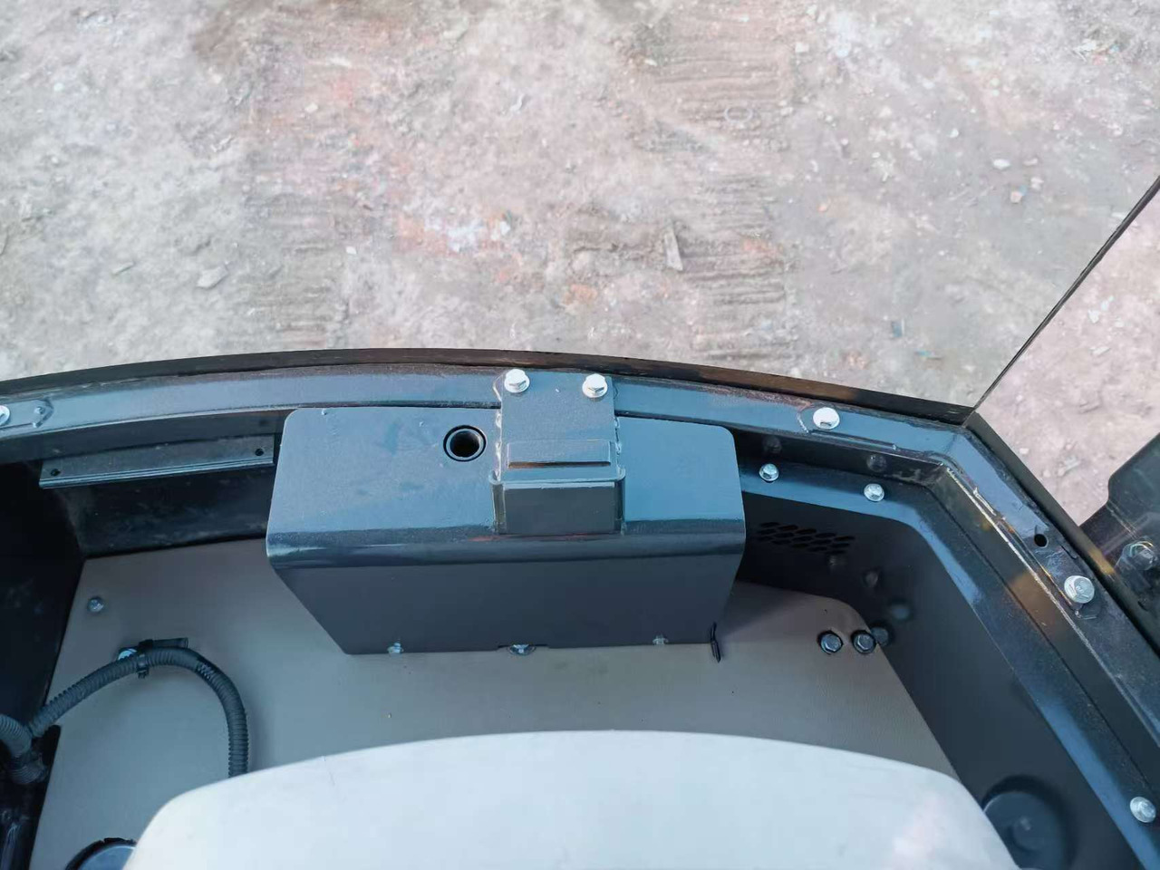 KOMATSU Best Quality Komatsu PC35mr Used Mini Excavator Earth-moving Machinery in Good Condition - Maquinaria de construcción: foto 3 KOMATSU Best Quality Komatsu PC35mr Used Mini Excavator Earth-moving Machinery in Good Condition - Maquinaria de construcción: foto 3