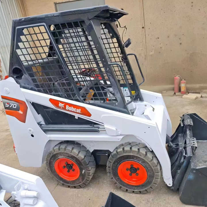 Second Hand Bobcat S70 Skid Steer Loader on Stock Excellent Performance Bobcat S70 S160 S300 330 Skid Steer for Sale - Minicargadora: foto 1 Second Hand Bobcat S70 Skid Steer Loader on Stock Excellent Performance Bobcat S70 S160 S300 330 Skid Steer for Sale - Minicargadora: foto 1